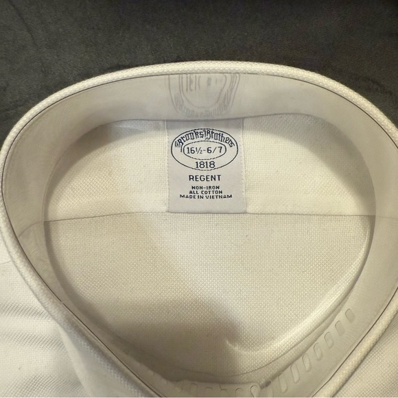 NWT Brooks Brothers Regent Fit Luxury Non Iron Cotton Dress Shirt White Textured - Picture 3 of 3